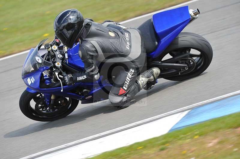 Motorcycle action photographs;donington;donington park leicestershire;donington photographs;event digital images;eventdigitalimages;no limits trackday;peter wileman photography;trackday;trackday digital images;trackday photos