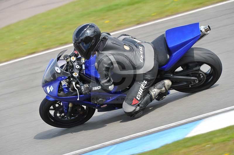 Motorcycle action photographs;donington;donington park leicestershire;donington photographs;event digital images;eventdigitalimages;no limits trackday;peter wileman photography;trackday;trackday digital images;trackday photos