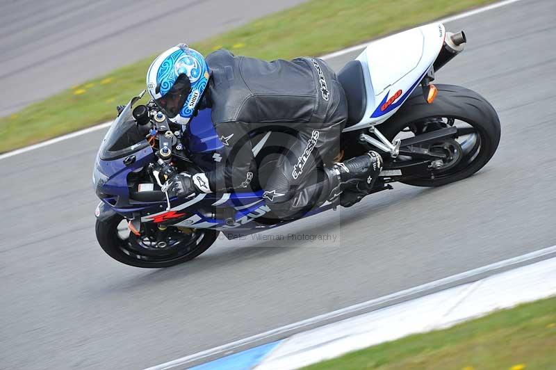 Motorcycle action photographs;donington;donington park leicestershire;donington photographs;event digital images;eventdigitalimages;no limits trackday;peter wileman photography;trackday;trackday digital images;trackday photos