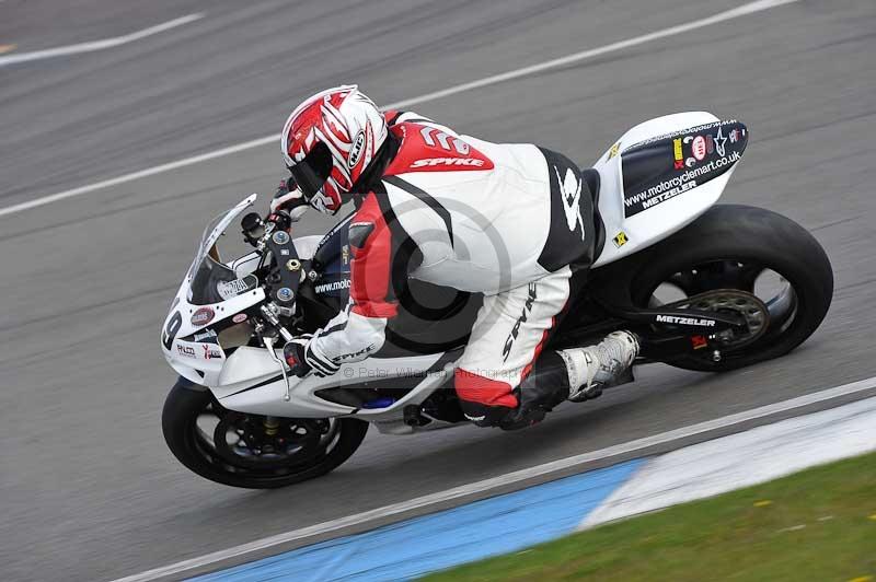 Motorcycle action photographs;donington;donington park leicestershire;donington photographs;event digital images;eventdigitalimages;no limits trackday;peter wileman photography;trackday;trackday digital images;trackday photos