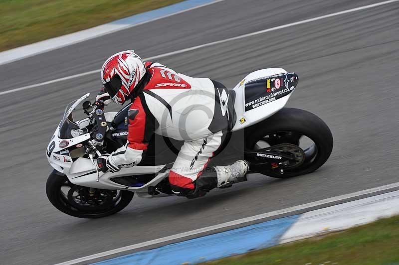 Motorcycle action photographs;donington;donington park leicestershire;donington photographs;event digital images;eventdigitalimages;no limits trackday;peter wileman photography;trackday;trackday digital images;trackday photos