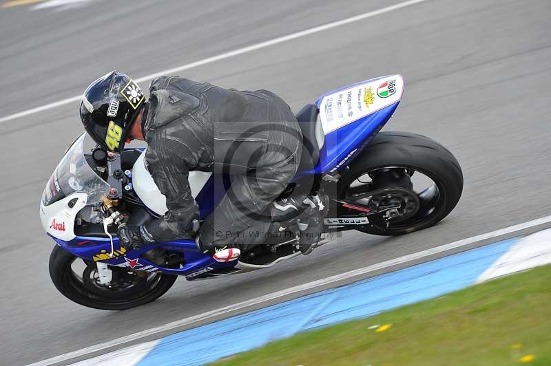 Motorcycle action photographs;donington;donington park leicestershire;donington photographs;event digital images;eventdigitalimages;no limits trackday;peter wileman photography;trackday;trackday digital images;trackday photos