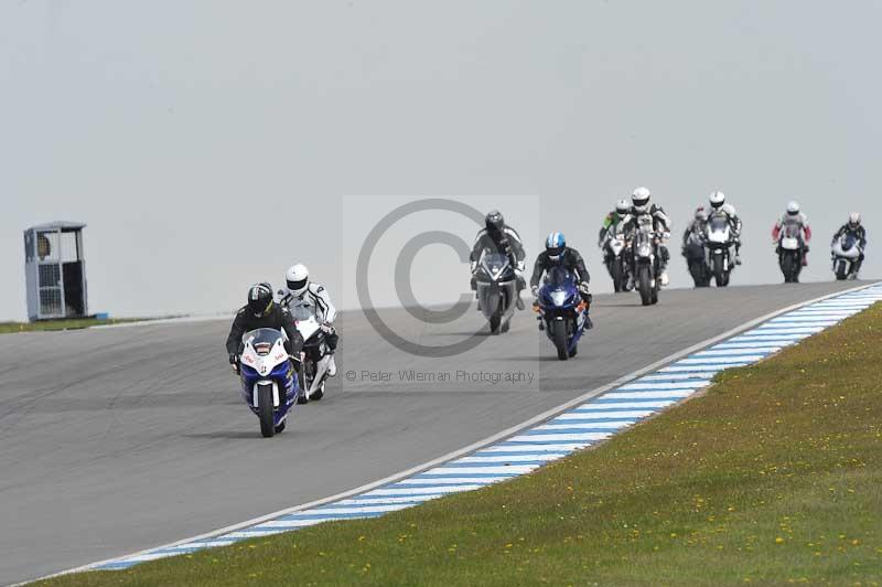 Motorcycle action photographs;donington;donington park leicestershire;donington photographs;event digital images;eventdigitalimages;no limits trackday;peter wileman photography;trackday;trackday digital images;trackday photos