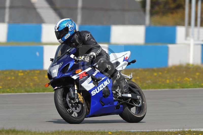 Motorcycle action photographs;donington;donington park leicestershire;donington photographs;event digital images;eventdigitalimages;no limits trackday;peter wileman photography;trackday;trackday digital images;trackday photos