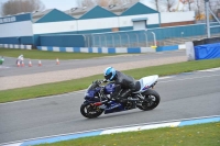 Motorcycle-action-photographs;donington;donington-park-leicestershire;donington-photographs;event-digital-images;eventdigitalimages;no-limits-trackday;peter-wileman-photography;trackday;trackday-digital-images;trackday-photos