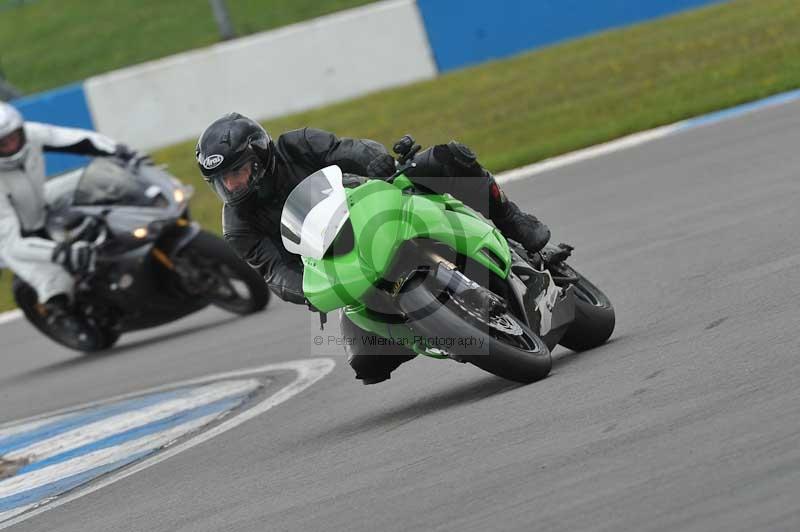 Motorcycle action photographs;donington;donington park leicestershire;donington photographs;event digital images;eventdigitalimages;no limits trackday;peter wileman photography;trackday;trackday digital images;trackday photos