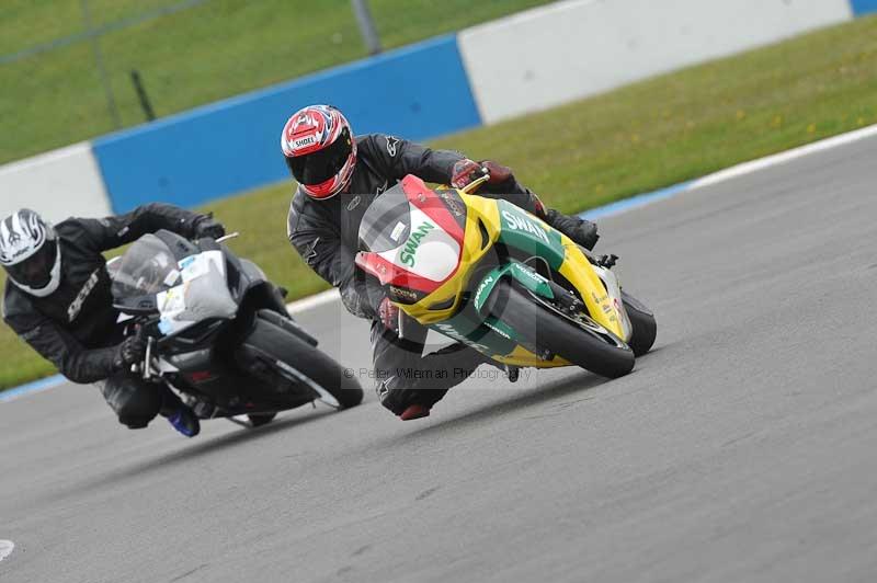 Motorcycle action photographs;donington;donington park leicestershire;donington photographs;event digital images;eventdigitalimages;no limits trackday;peter wileman photography;trackday;trackday digital images;trackday photos