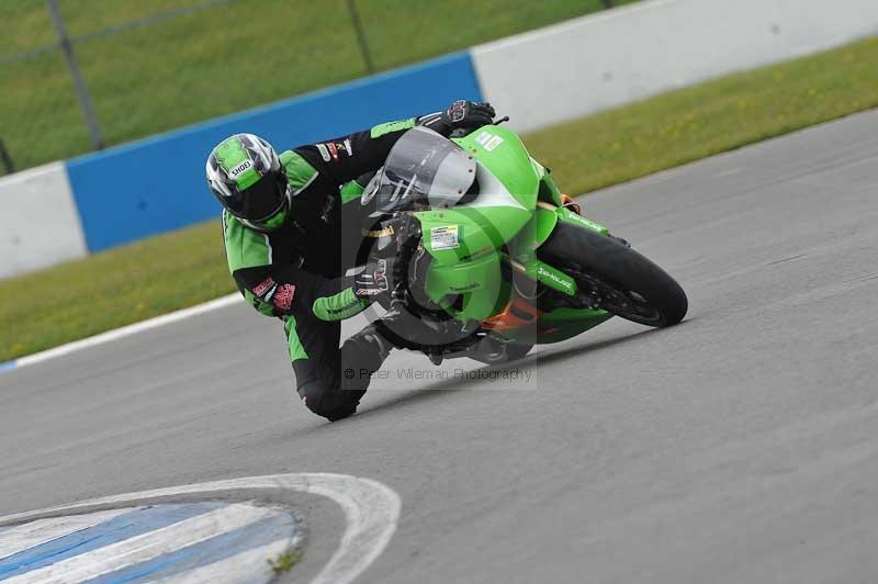 Motorcycle action photographs;donington;donington park leicestershire;donington photographs;event digital images;eventdigitalimages;no limits trackday;peter wileman photography;trackday;trackday digital images;trackday photos