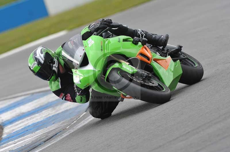 Motorcycle action photographs;donington;donington park leicestershire;donington photographs;event digital images;eventdigitalimages;no limits trackday;peter wileman photography;trackday;trackday digital images;trackday photos