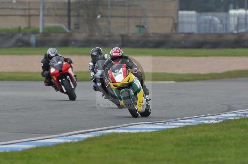 Motorcycle action photographs;donington;donington park leicestershire;donington photographs;event digital images;eventdigitalimages;no limits trackday;peter wileman photography;trackday;trackday digital images;trackday photos