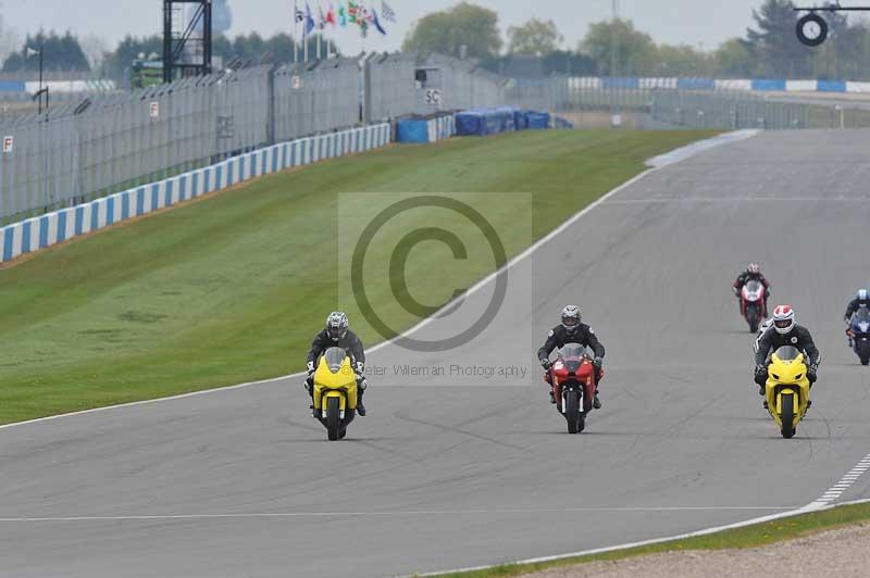 Motorcycle action photographs;donington;donington park leicestershire;donington photographs;event digital images;eventdigitalimages;no limits trackday;peter wileman photography;trackday;trackday digital images;trackday photos