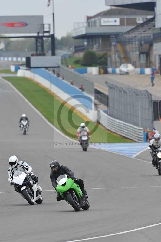 Motorcycle action photographs;donington;donington park leicestershire;donington photographs;event digital images;eventdigitalimages;no limits trackday;peter wileman photography;trackday;trackday digital images;trackday photos