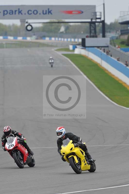 Motorcycle action photographs;donington;donington park leicestershire;donington photographs;event digital images;eventdigitalimages;no limits trackday;peter wileman photography;trackday;trackday digital images;trackday photos