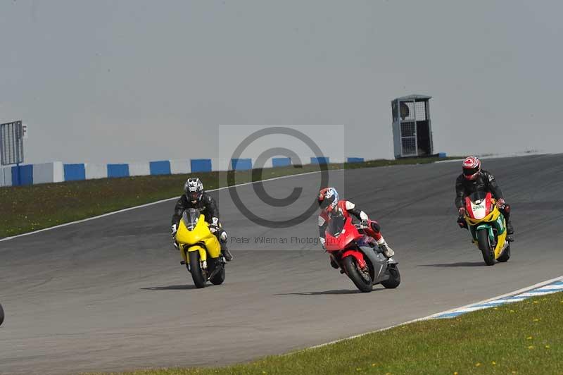 Motorcycle action photographs;donington;donington park leicestershire;donington photographs;event digital images;eventdigitalimages;no limits trackday;peter wileman photography;trackday;trackday digital images;trackday photos