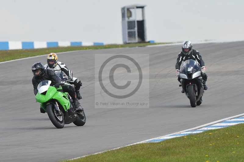 Motorcycle action photographs;donington;donington park leicestershire;donington photographs;event digital images;eventdigitalimages;no limits trackday;peter wileman photography;trackday;trackday digital images;trackday photos