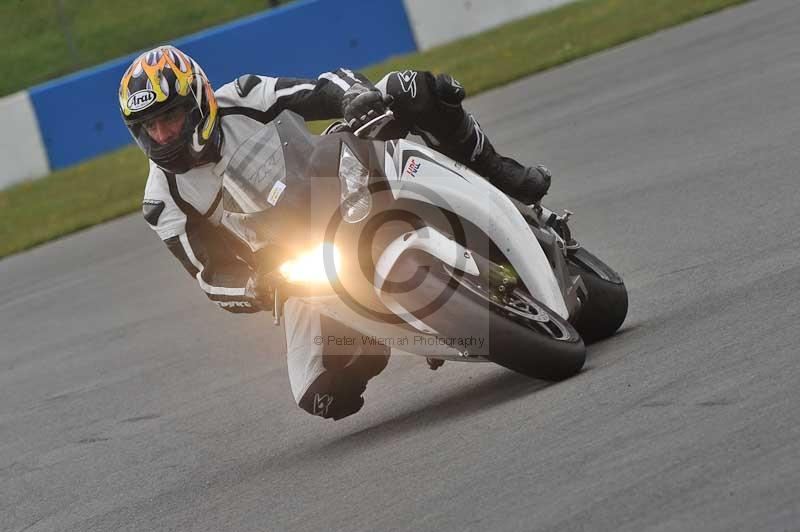 Motorcycle action photographs;donington;donington park leicestershire;donington photographs;event digital images;eventdigitalimages;no limits trackday;peter wileman photography;trackday;trackday digital images;trackday photos