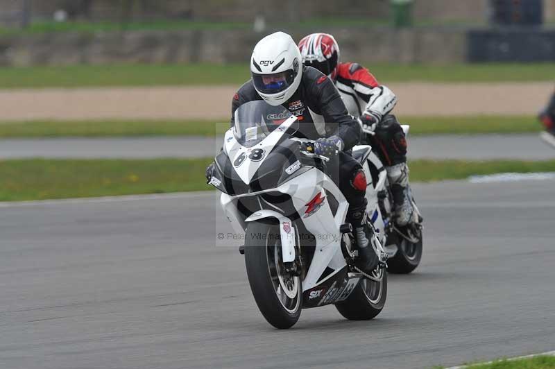 Motorcycle action photographs;donington;donington park leicestershire;donington photographs;event digital images;eventdigitalimages;no limits trackday;peter wileman photography;trackday;trackday digital images;trackday photos