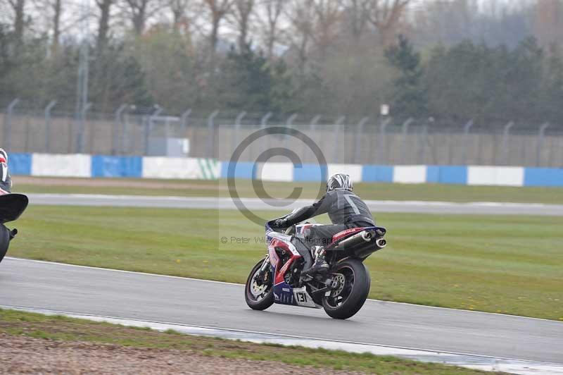 Motorcycle action photographs;donington;donington park leicestershire;donington photographs;event digital images;eventdigitalimages;no limits trackday;peter wileman photography;trackday;trackday digital images;trackday photos