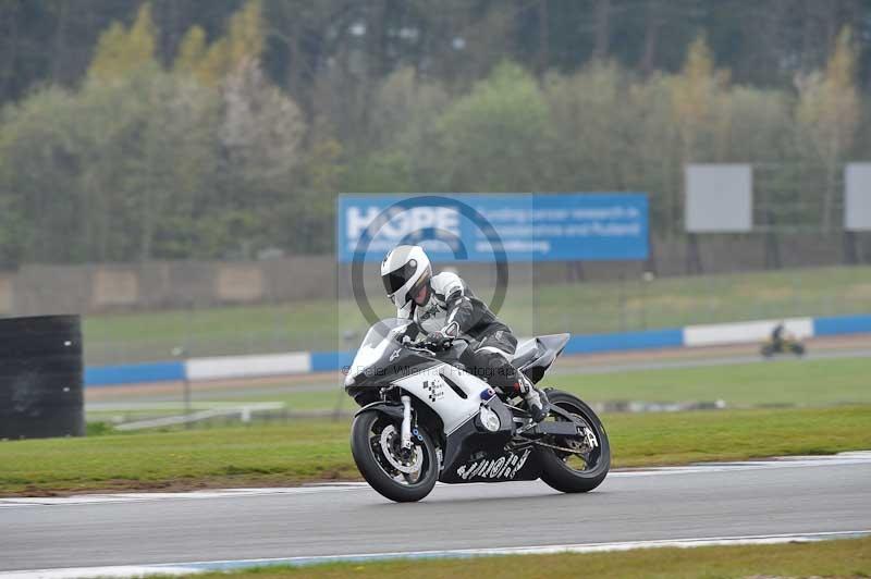 Motorcycle action photographs;donington;donington park leicestershire;donington photographs;event digital images;eventdigitalimages;no limits trackday;peter wileman photography;trackday;trackday digital images;trackday photos