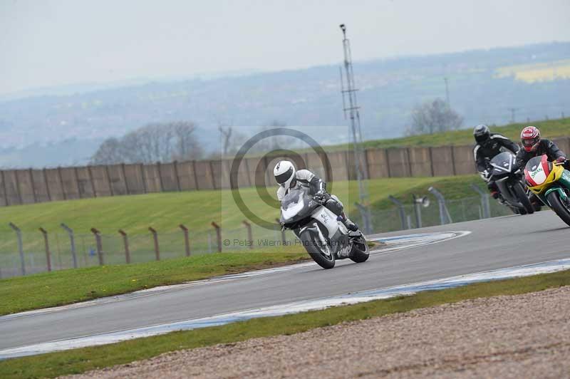 Motorcycle action photographs;donington;donington park leicestershire;donington photographs;event digital images;eventdigitalimages;no limits trackday;peter wileman photography;trackday;trackday digital images;trackday photos