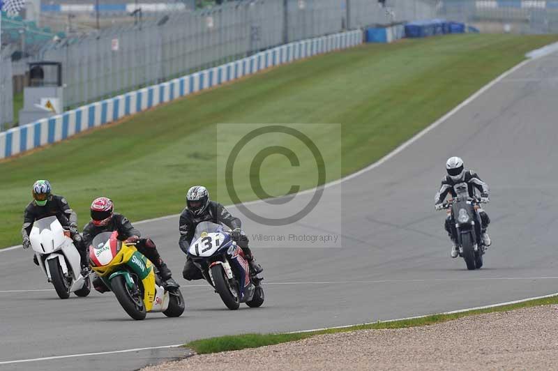 Motorcycle action photographs;donington;donington park leicestershire;donington photographs;event digital images;eventdigitalimages;no limits trackday;peter wileman photography;trackday;trackday digital images;trackday photos