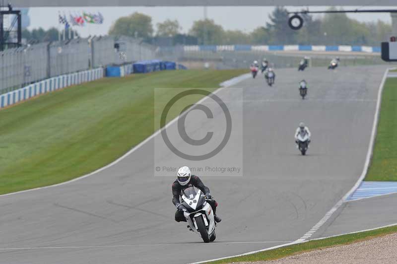 Motorcycle action photographs;donington;donington park leicestershire;donington photographs;event digital images;eventdigitalimages;no limits trackday;peter wileman photography;trackday;trackday digital images;trackday photos