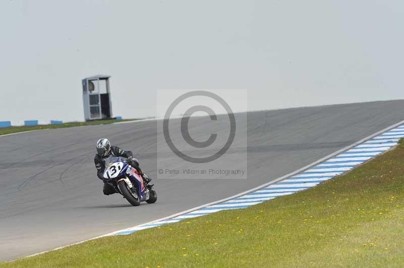 Motorcycle action photographs;donington;donington park leicestershire;donington photographs;event digital images;eventdigitalimages;no limits trackday;peter wileman photography;trackday;trackday digital images;trackday photos