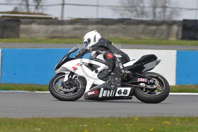 Motorcycle action photographs;donington;donington park leicestershire;donington photographs;event digital images;eventdigitalimages;no limits trackday;peter wileman photography;trackday;trackday digital images;trackday photos