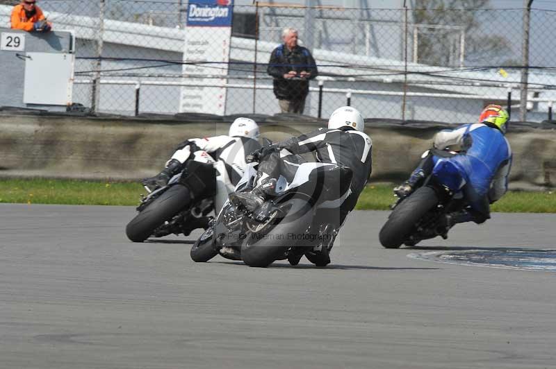 Motorcycle action photographs;donington;donington park leicestershire;donington photographs;event digital images;eventdigitalimages;no limits trackday;peter wileman photography;trackday;trackday digital images;trackday photos