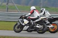 Motorcycle-action-photographs;donington;donington-park-leicestershire;donington-photographs;event-digital-images;eventdigitalimages;no-limits-trackday;peter-wileman-photography;trackday;trackday-digital-images;trackday-photos