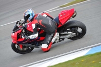 Motorcycle-action-photographs;donington;donington-park-leicestershire;donington-photographs;event-digital-images;eventdigitalimages;no-limits-trackday;peter-wileman-photography;trackday;trackday-digital-images;trackday-photos