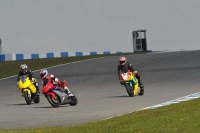 Motorcycle-action-photographs;donington;donington-park-leicestershire;donington-photographs;event-digital-images;eventdigitalimages;no-limits-trackday;peter-wileman-photography;trackday;trackday-digital-images;trackday-photos