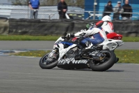 Motorcycle-action-photographs;donington;donington-park-leicestershire;donington-photographs;event-digital-images;eventdigitalimages;no-limits-trackday;peter-wileman-photography;trackday;trackday-digital-images;trackday-photos