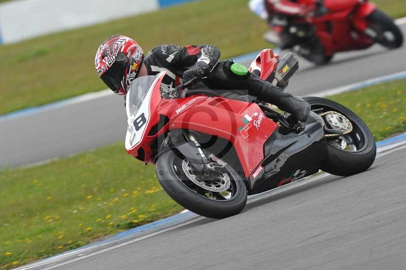 Motorcycle action photographs;donington;donington park leicestershire;donington photographs;event digital images;eventdigitalimages;no limits trackday;peter wileman photography;trackday;trackday digital images;trackday photos