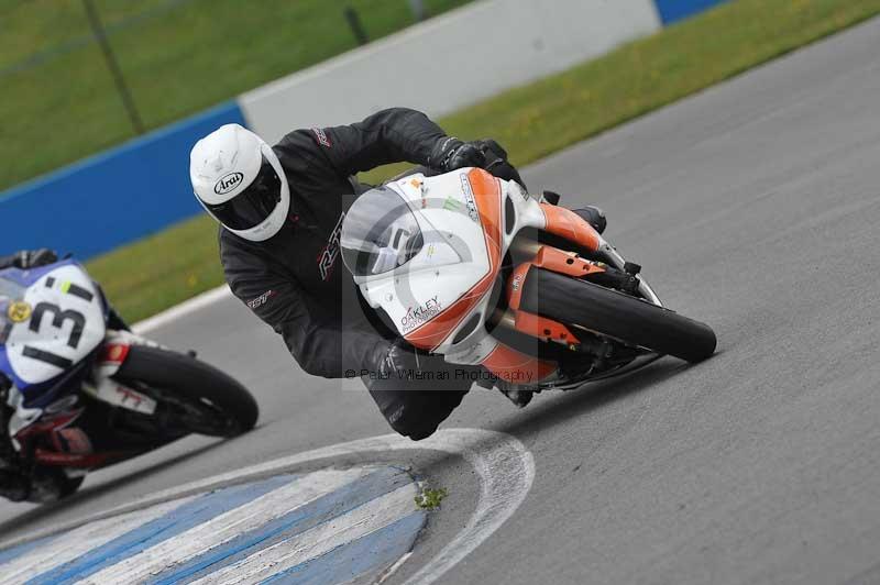 Motorcycle action photographs;donington;donington park leicestershire;donington photographs;event digital images;eventdigitalimages;no limits trackday;peter wileman photography;trackday;trackday digital images;trackday photos