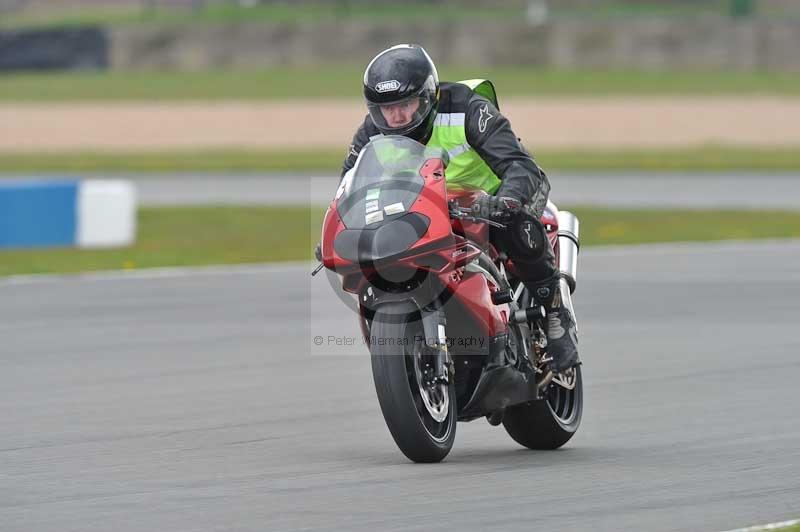 Motorcycle action photographs;donington;donington park leicestershire;donington photographs;event digital images;eventdigitalimages;no limits trackday;peter wileman photography;trackday;trackday digital images;trackday photos