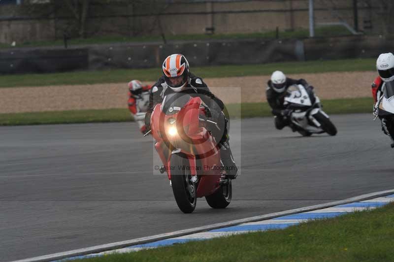 Motorcycle action photographs;donington;donington park leicestershire;donington photographs;event digital images;eventdigitalimages;no limits trackday;peter wileman photography;trackday;trackday digital images;trackday photos