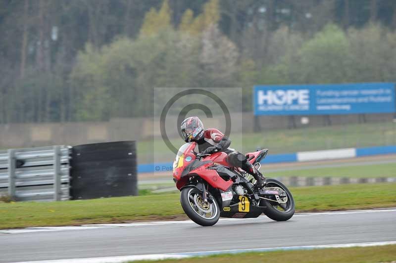 Motorcycle action photographs;donington;donington park leicestershire;donington photographs;event digital images;eventdigitalimages;no limits trackday;peter wileman photography;trackday;trackday digital images;trackday photos