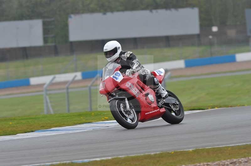 Motorcycle action photographs;donington;donington park leicestershire;donington photographs;event digital images;eventdigitalimages;no limits trackday;peter wileman photography;trackday;trackday digital images;trackday photos