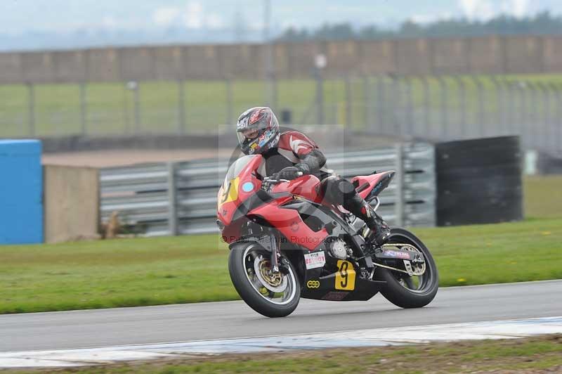 Motorcycle action photographs;donington;donington park leicestershire;donington photographs;event digital images;eventdigitalimages;no limits trackday;peter wileman photography;trackday;trackday digital images;trackday photos