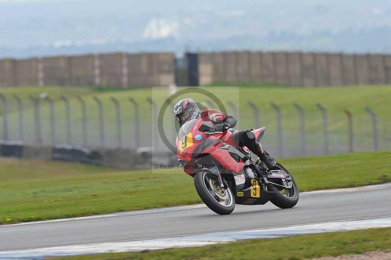 Motorcycle action photographs;donington;donington park leicestershire;donington photographs;event digital images;eventdigitalimages;no limits trackday;peter wileman photography;trackday;trackday digital images;trackday photos