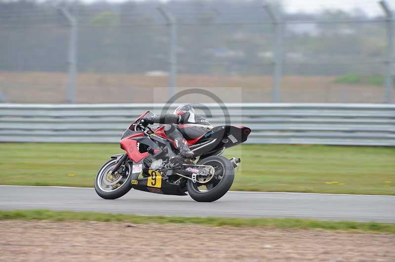 Motorcycle action photographs;donington;donington park leicestershire;donington photographs;event digital images;eventdigitalimages;no limits trackday;peter wileman photography;trackday;trackday digital images;trackday photos