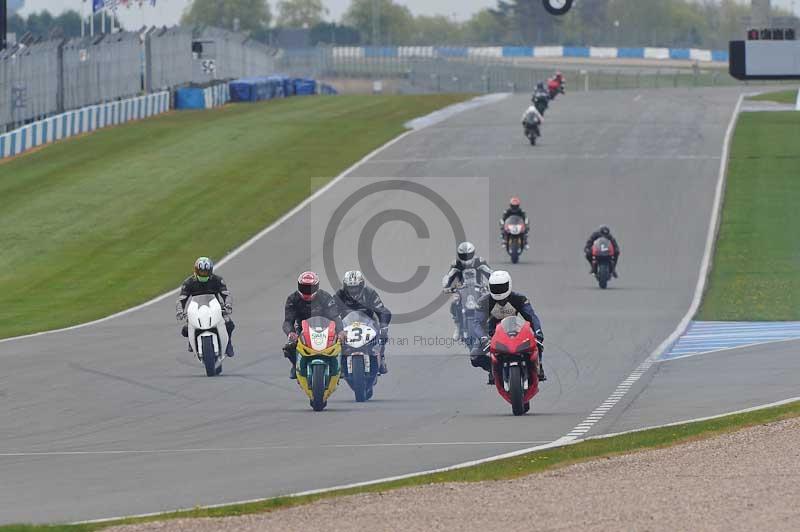 Motorcycle action photographs;donington;donington park leicestershire;donington photographs;event digital images;eventdigitalimages;no limits trackday;peter wileman photography;trackday;trackday digital images;trackday photos