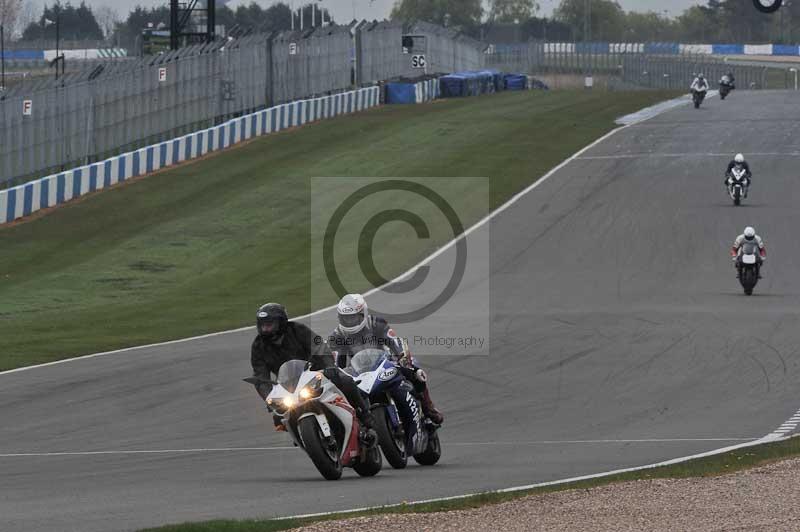 Motorcycle action photographs;donington;donington park leicestershire;donington photographs;event digital images;eventdigitalimages;no limits trackday;peter wileman photography;trackday;trackday digital images;trackday photos