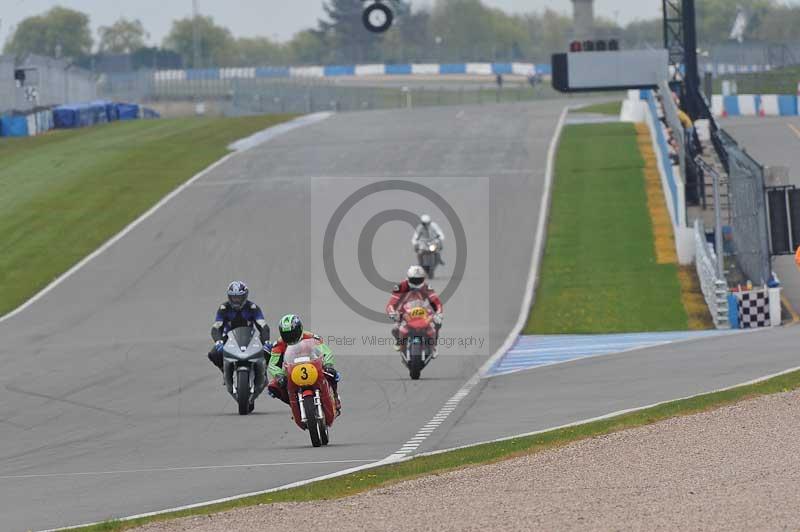 Motorcycle action photographs;donington;donington park leicestershire;donington photographs;event digital images;eventdigitalimages;no limits trackday;peter wileman photography;trackday;trackday digital images;trackday photos