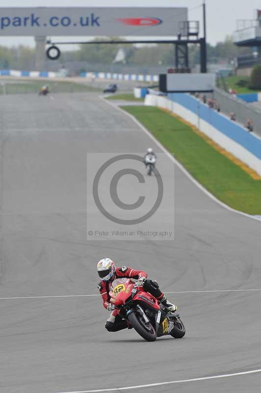 Motorcycle action photographs;donington;donington park leicestershire;donington photographs;event digital images;eventdigitalimages;no limits trackday;peter wileman photography;trackday;trackday digital images;trackday photos