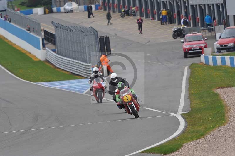 Motorcycle action photographs;donington;donington park leicestershire;donington photographs;event digital images;eventdigitalimages;no limits trackday;peter wileman photography;trackday;trackday digital images;trackday photos