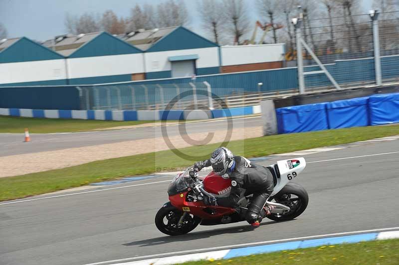 Motorcycle action photographs;donington;donington park leicestershire;donington photographs;event digital images;eventdigitalimages;no limits trackday;peter wileman photography;trackday;trackday digital images;trackday photos