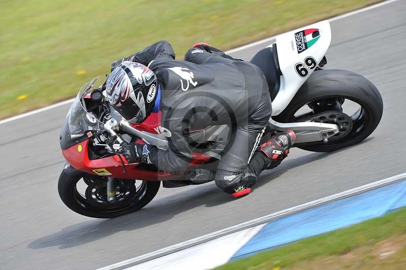 Motorcycle action photographs;donington;donington park leicestershire;donington photographs;event digital images;eventdigitalimages;no limits trackday;peter wileman photography;trackday;trackday digital images;trackday photos