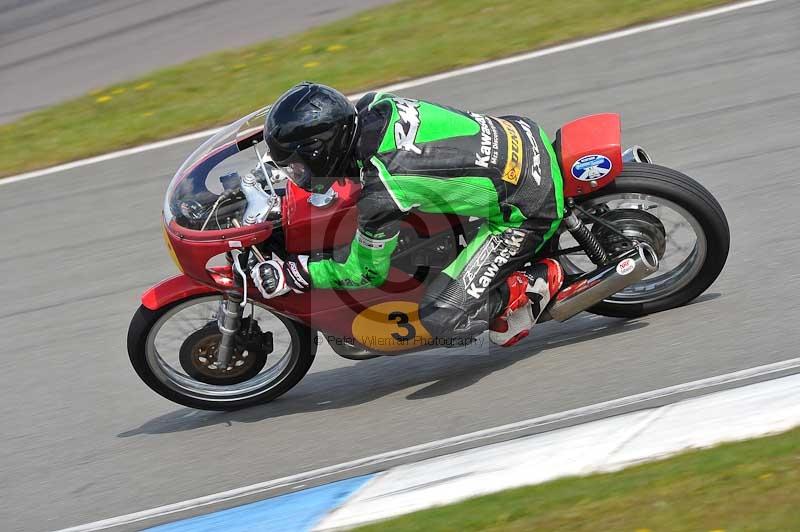 Motorcycle action photographs;donington;donington park leicestershire;donington photographs;event digital images;eventdigitalimages;no limits trackday;peter wileman photography;trackday;trackday digital images;trackday photos